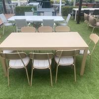 Tavolo allungabile con sedie