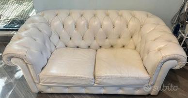 Divano Chesterfield