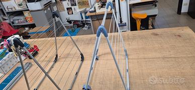 stendini triangolari e da vasca