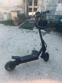 monopattino elettrico