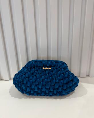 Borsa Clutch bag in velluto con uncinetto