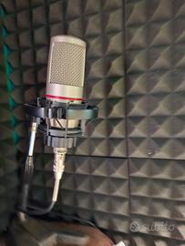 AKG C4000B MICROFONO