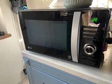 Forno Microonde LG MH6382BTB