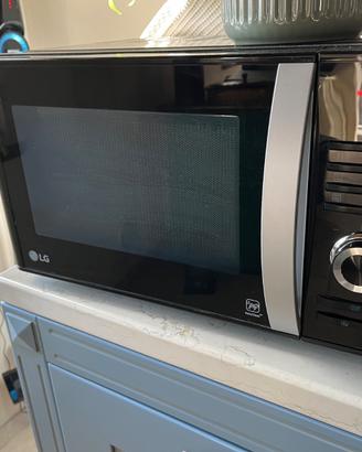 Forno Microonde LG MH6382BTB