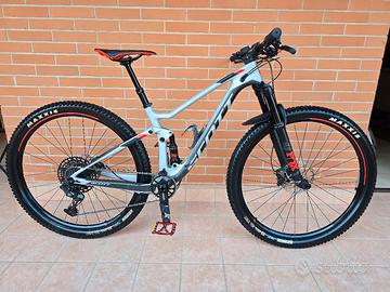 MTB Scott Spark 930 (carbonio, taglia S, 29")