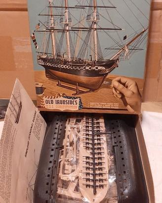 Modellismo Vintage “Revell” veliero Old Ironsides