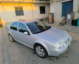 VOLKSWAGEN Bora - 1999