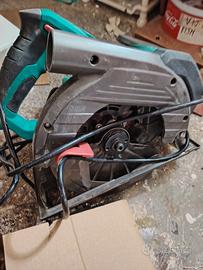 sega circolare elettrica a mano