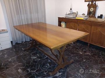 Tavolo in Legno da 6/8 persone