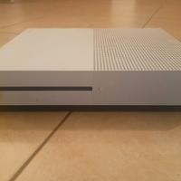 xbox One s + 8 giochi