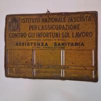 insegna era fascista placca