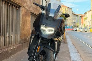 BMW C400X Nero