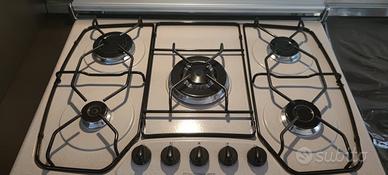 Piano cottura 5 fuochi