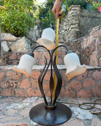 Lampada da tavolo rustica