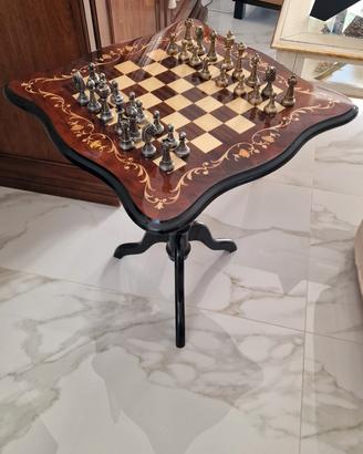 tavolo da scacchi classico