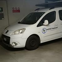 Peugeot tapée 1.6hdi 2011