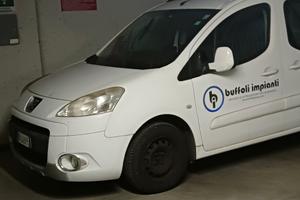 Peugeot tapée 1.6hdi 2011