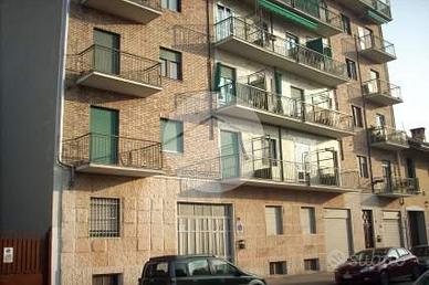 2 LOCALI A TORINO