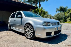 Volkswagen Golf  R32