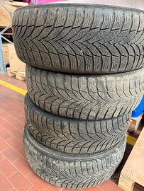 Alfa stelvio 235-55-19 invernali