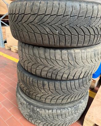 Alfa stelvio 235-55-19 invernali