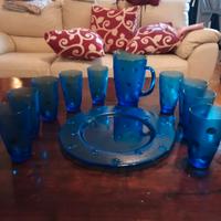 set da tavola in vetro blu