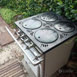fornello con forno a gas