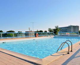 Appartamento 1 camera da letto e piscina a Pineda