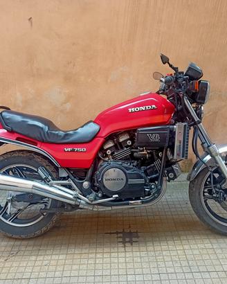 Honda VF 750