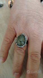 Anello argento 925 con pietra e brillantini 