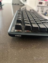 🎮 FNATIC MINI STREAK – Meccanica Switch Rossi