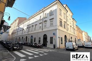 0691a - bilocale piazza sant'antonio