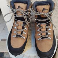 scarponi da montagna 