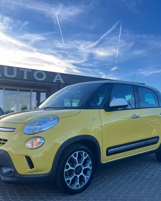 FIAT 500L 1.6 MJT 105 CV Trekking