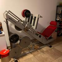 Leg press machine