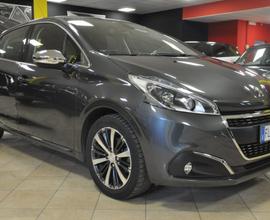 PEUGEOT 208 PureTech 82 Allure**NAVI/TELECAMERA/