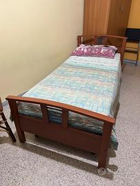 Lettino con materasso