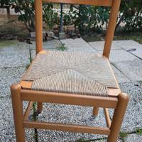 2 sedie in legno diverse 