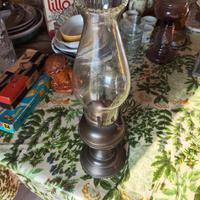 Lampada a Petrolio Vintage in Metallo e Vetro