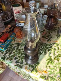 Lampada a Petrolio Vintage in Metallo e Vetro