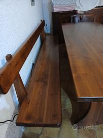 Tavolo con panca , in legno