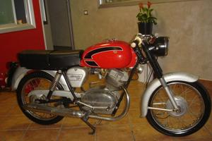 MOTOS-BIKES Moto Guzzi STORNELLO 125 CC