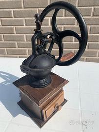 Macinino vintage a volano grande da collezione