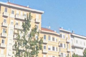 PIAZZA RIVOLI BILOCALE LIBERO: 450 euro