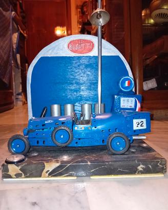 Composizione auto epoca Bugatti artigianale