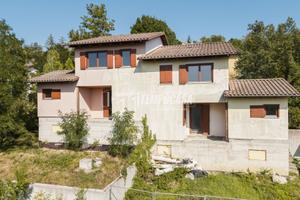 PORZIONE DI BIFAMILIARE - VIA CASSANO, MONTERENZIO