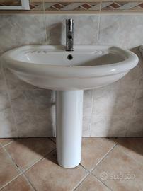 Lavabo bagno in ceramica Azzurra usato