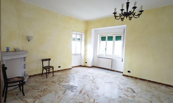 PALAZZINA A SANTI COSMA E DAMIANO