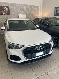 AUDI Q 3 S TRONIC