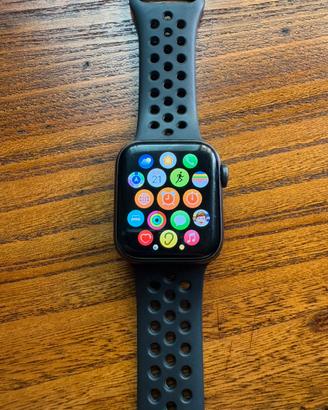 Apple Watch SE (GPS) Nike 40mm